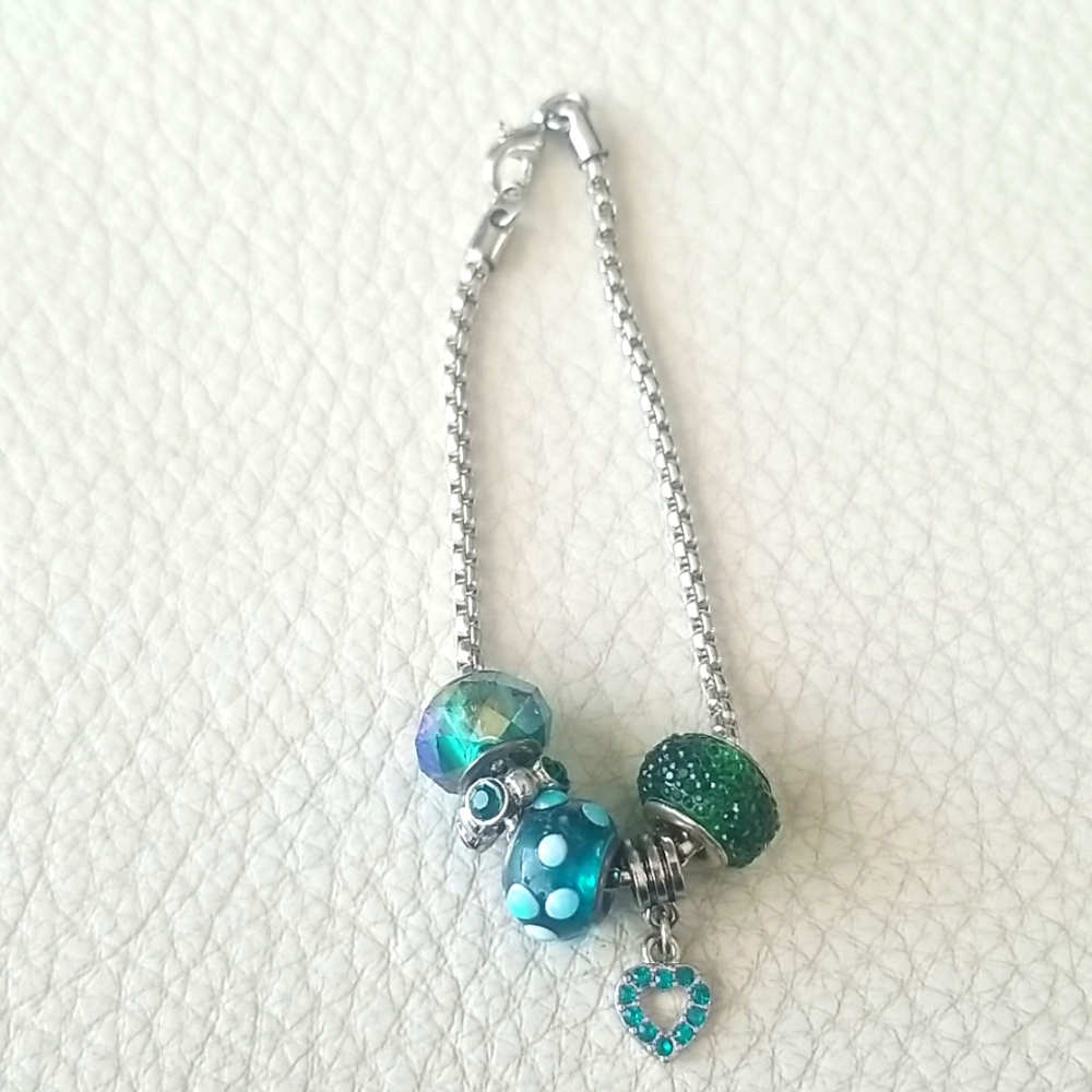 Silver & Green Turquoise Heart Charm Bracelet – Boho Chic